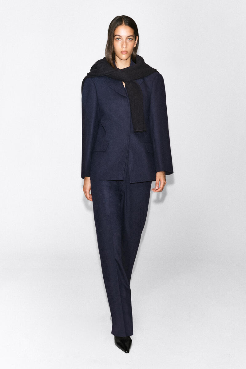 STRUCTURED WOOL-BLEND BLAZER ウールブレンドブレザー ネイビー｜COS