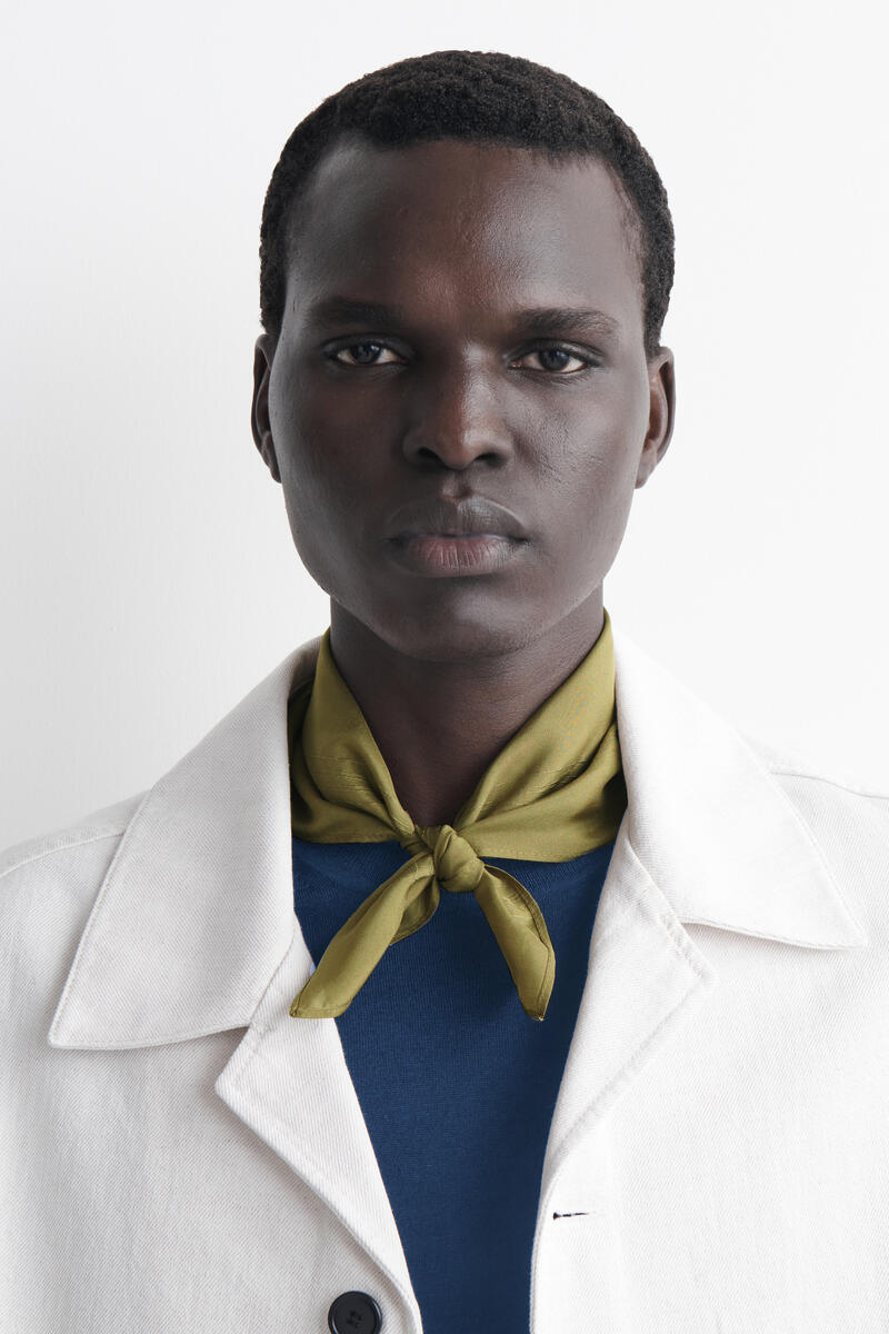 COS シルク ハンカチーフスカーフ