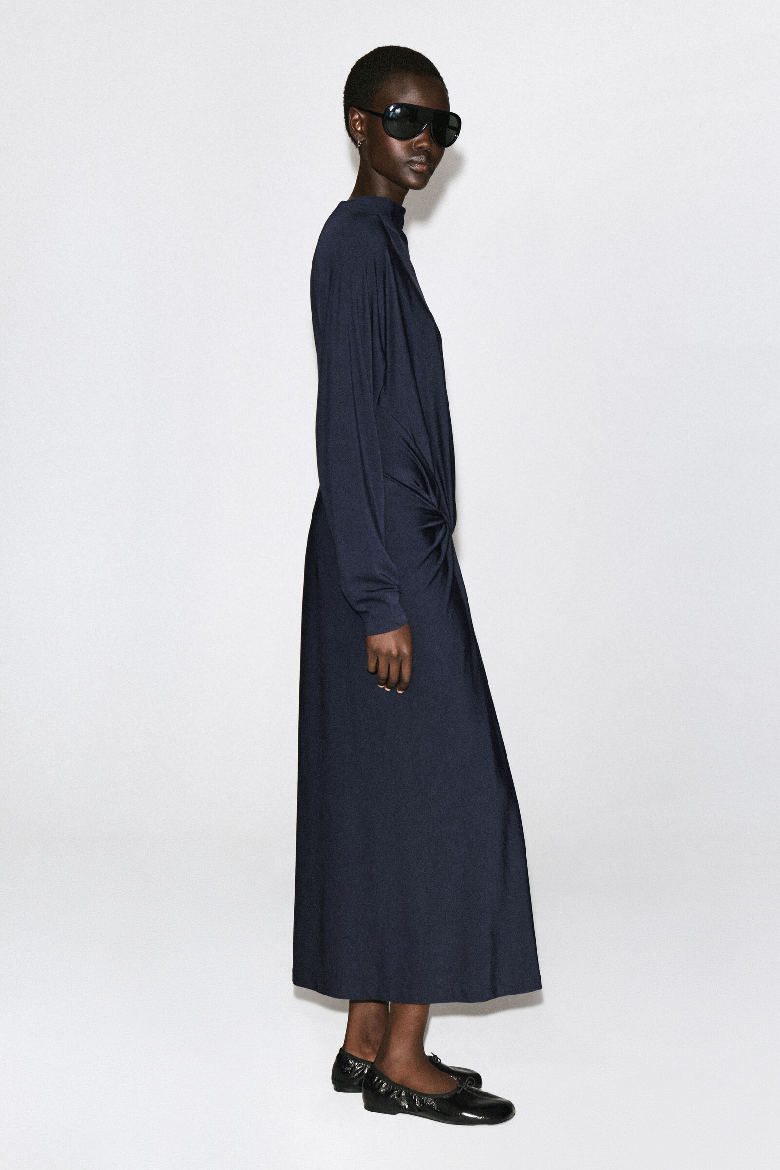 DRAPED TWIST-DETAIL MIDI DRESS ドレープ ツイストディテール ミディ