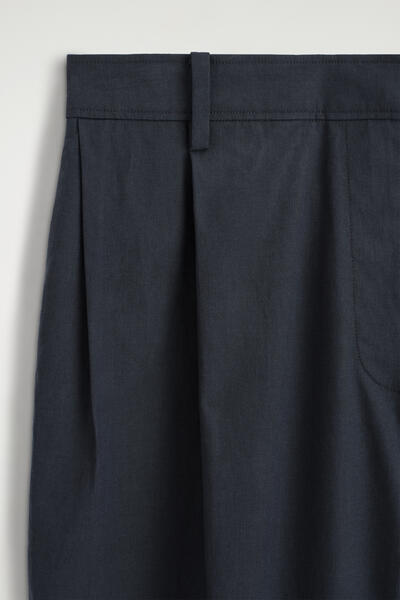 COS コットンブレンド バレルレッグパンツ
