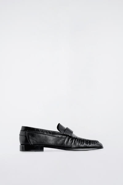 RUCHED LEATHER LOAFERS