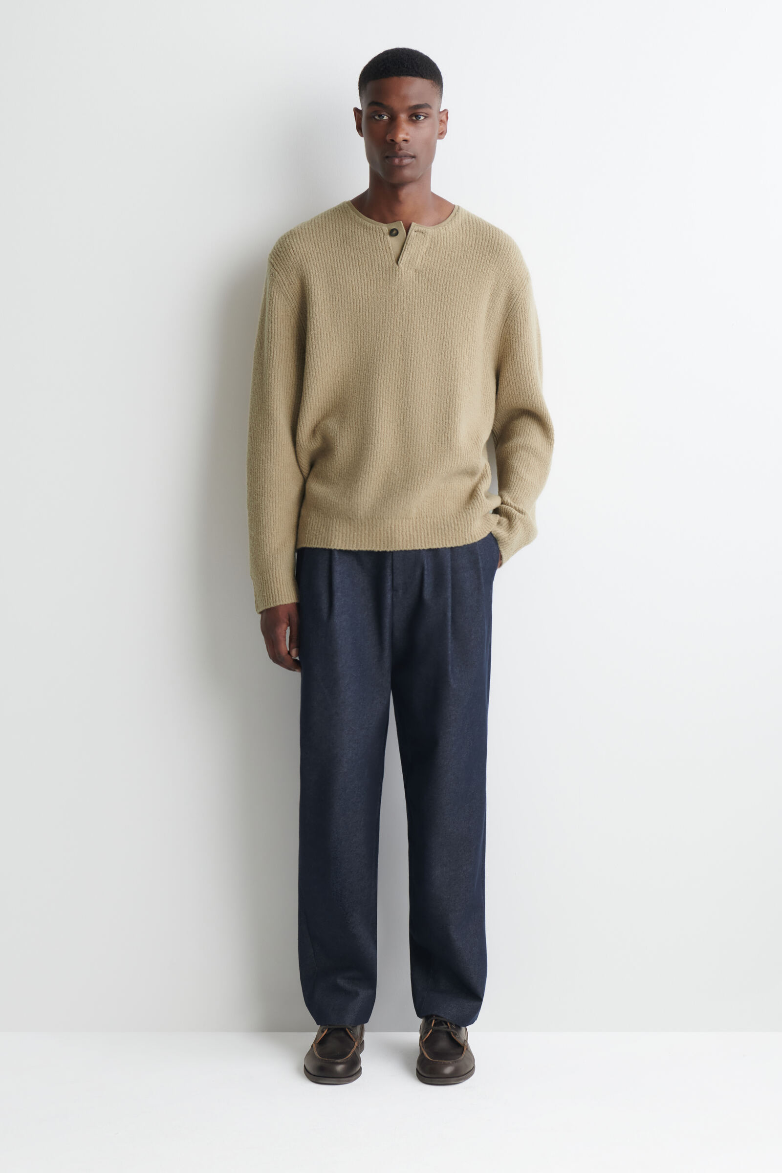 WOOL-BLEND BOUCLE HENLEY JUMPER ウールブレンドブークレ ヘンリー