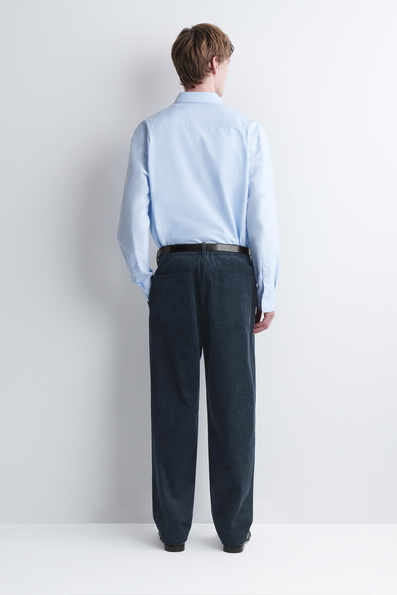COS コーデュロイ リラックスフィット テーパードパンツ
