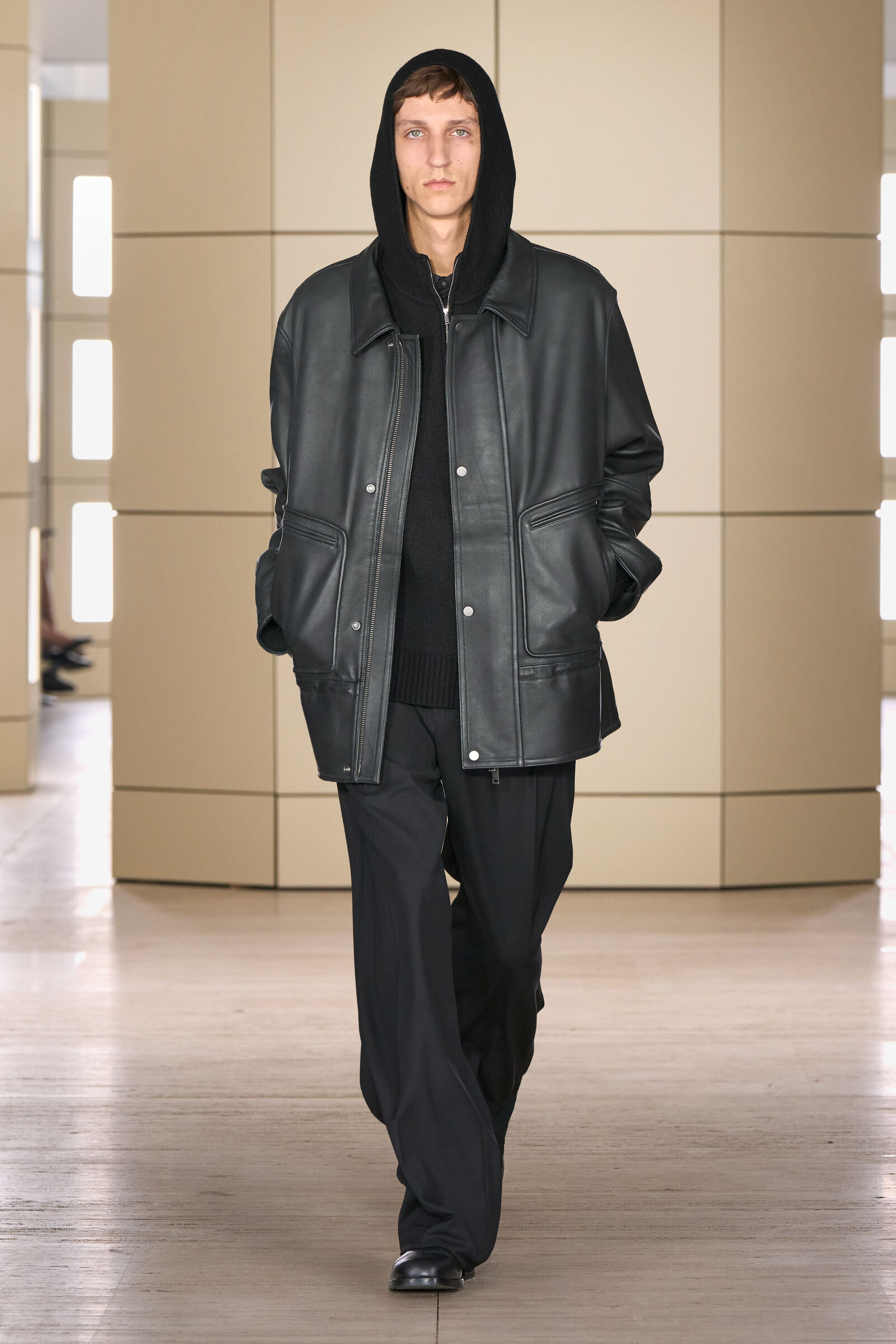 WOOL-BLEND RELAXED-FIT WIDE-LEG TROUSERS ウールブレンド リラックス