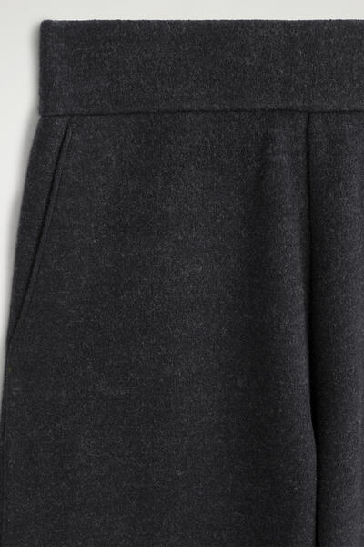 COS ボイルドウール バレルレッグパンツ