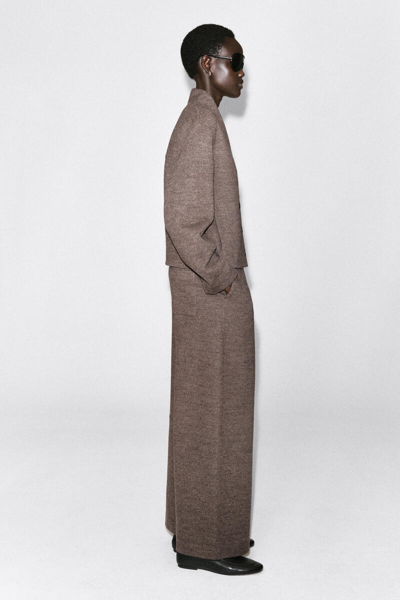 COS ボイルドウール バレルレッグパンツ