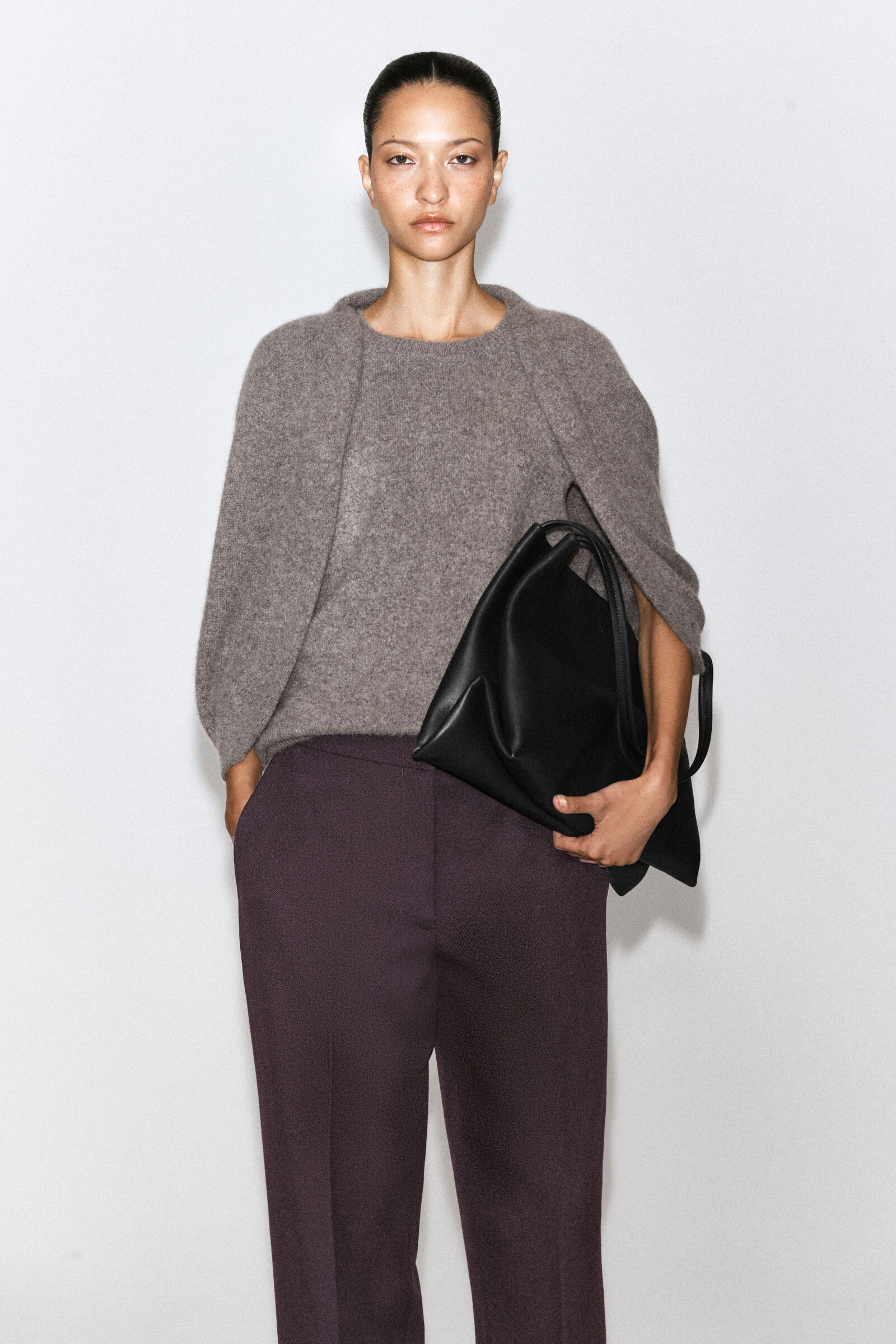 DRAPED CASHMERE CAPE JUMPER ドレープカシミヤ ケープセーター MOCHA