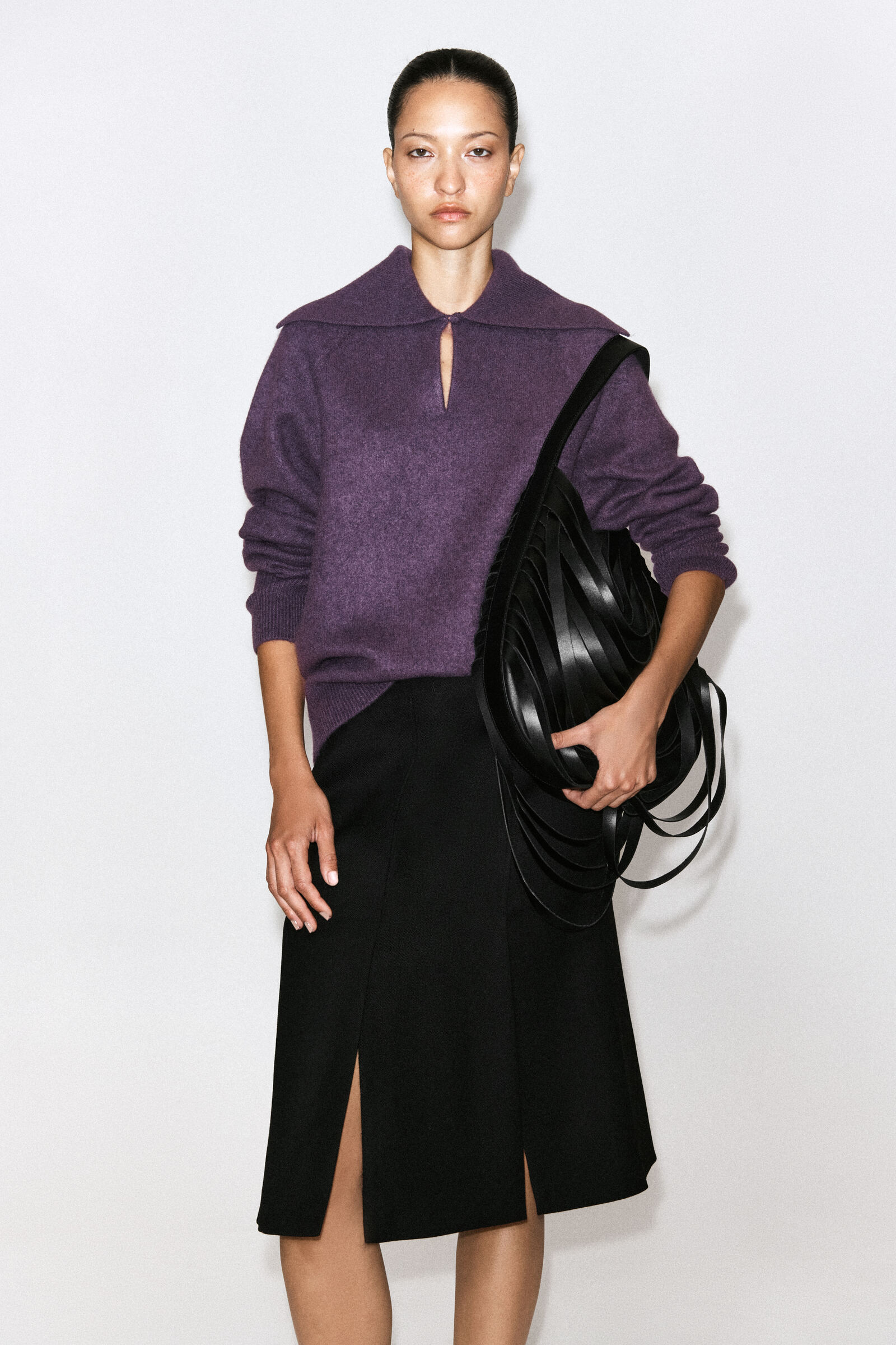 V-DETAIL CASHMERE FUNNEL-NECK JUMPER Vディテール カシミヤ ファネル