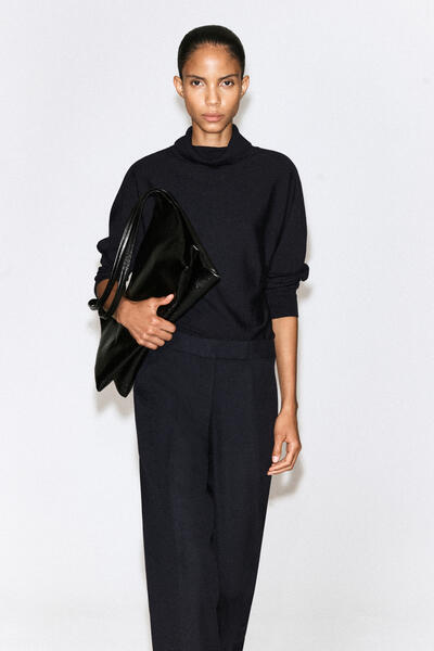 MERINO WOOL FUNNEL-NECK JUMPER