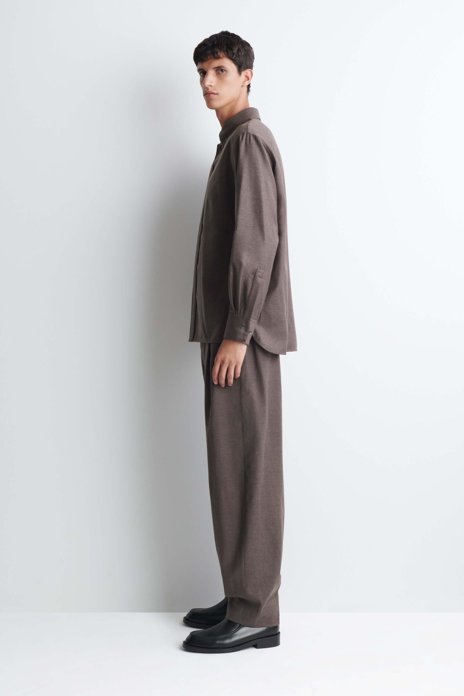 COS テーラードウールフランネル　セットアップ BUTTON-DOWN COLLAR WOOL-FLANNEL SHIRT ボタンダウンカラー ウール