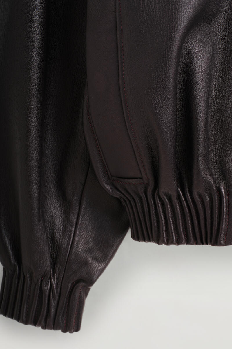 LEATHER FUNNEL-NECK BOMBER JACKET レザー ファネルネック ボンバー