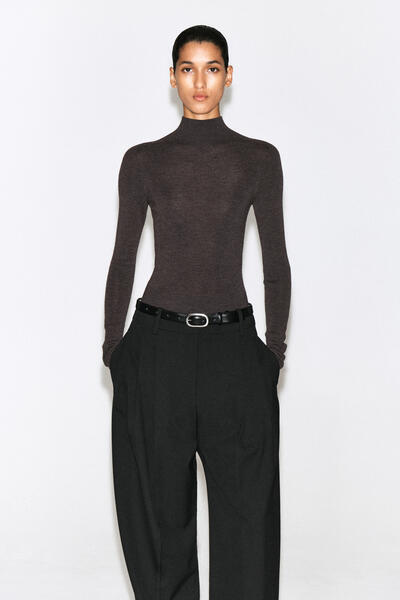 SEAMLESS MERINO WOOL FUNNEL-NECK BODYSUIT
