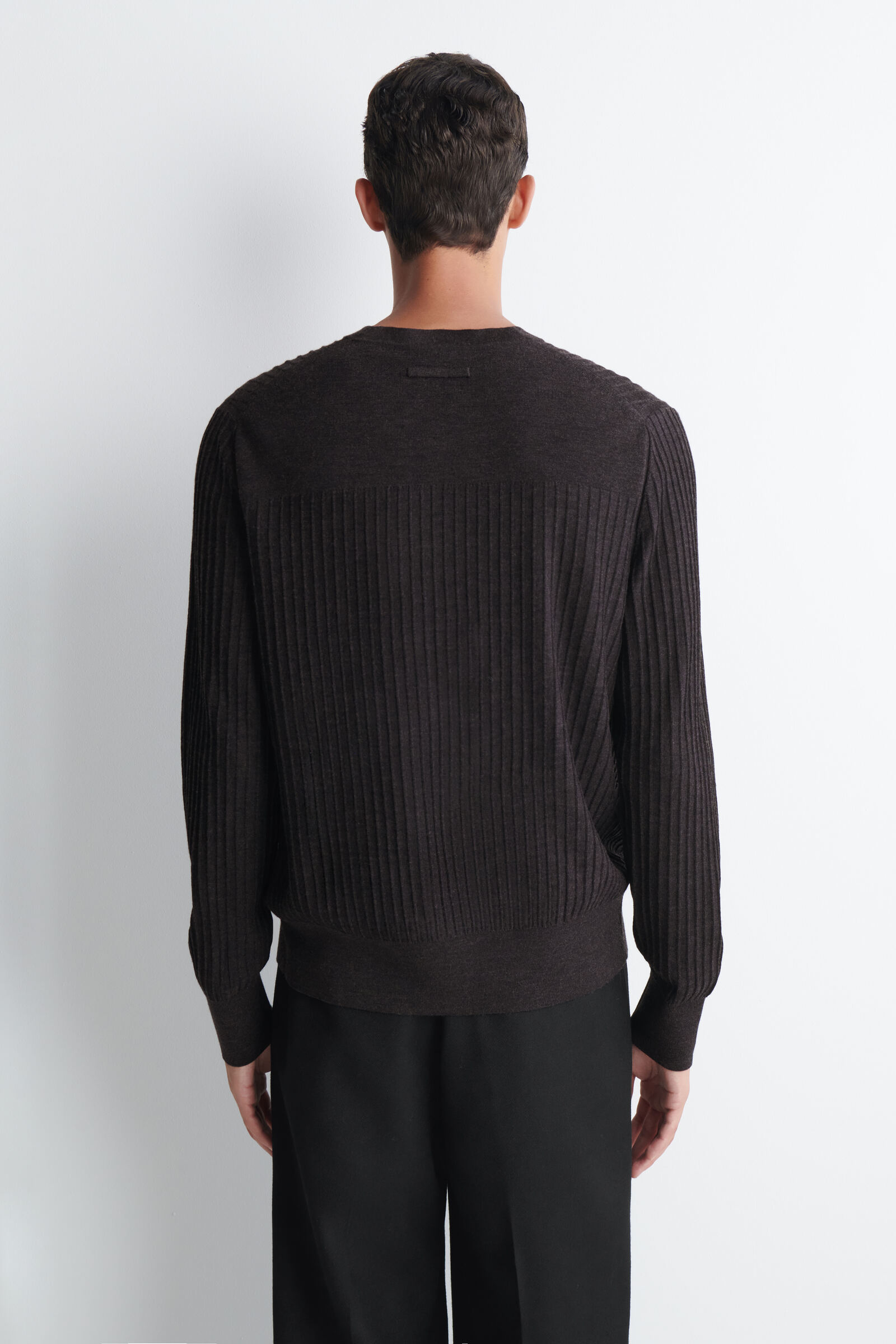 FINE MERINO WOOL V-NECK CARDIGAN ファインメリノウール Vネック