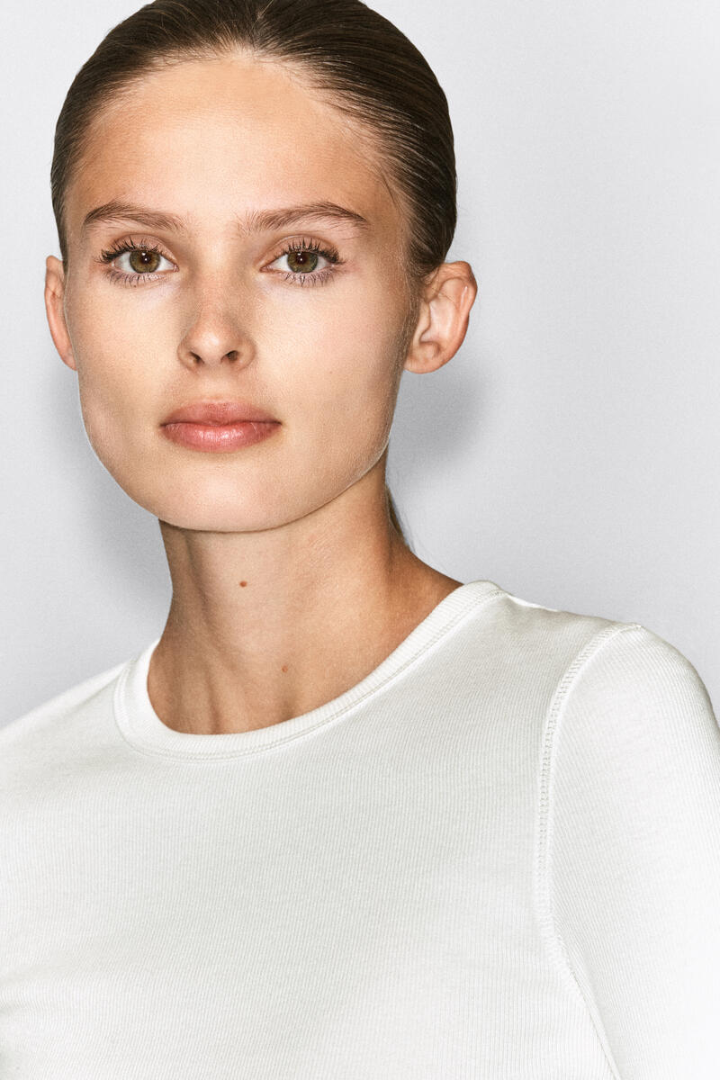 SLIM RIBBED COTTON LONG-SLEEVED TOP スリム リブコットン 長袖
