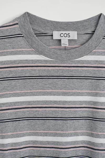 COS ブラッシュドコットン 長袖Tシャツ