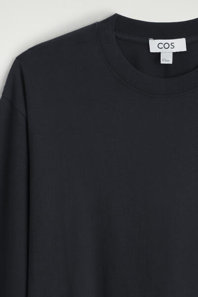 COS ブラッシュドコットン 長袖Tシャツ