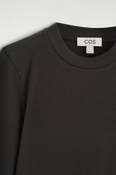 COS クレープジャージー 長袖Tシャツ