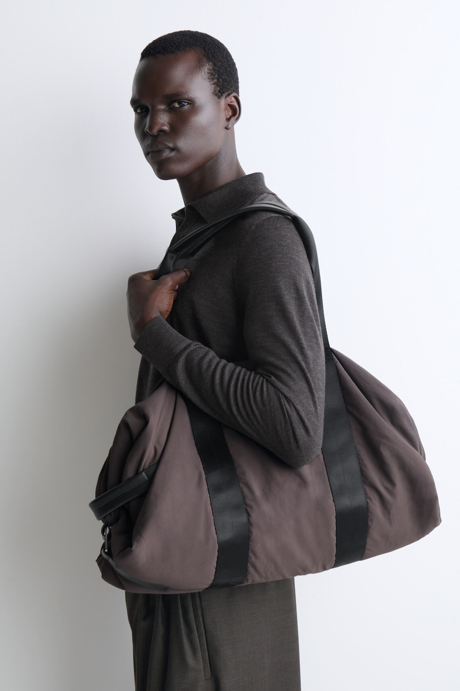 LEATHER-DETAIL DUFFLE BAG - NYLON レザーディテール ダッフルバッグ 