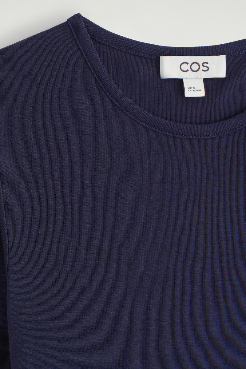 COS スリム リヨセルメリノ 長袖Tシャツ
