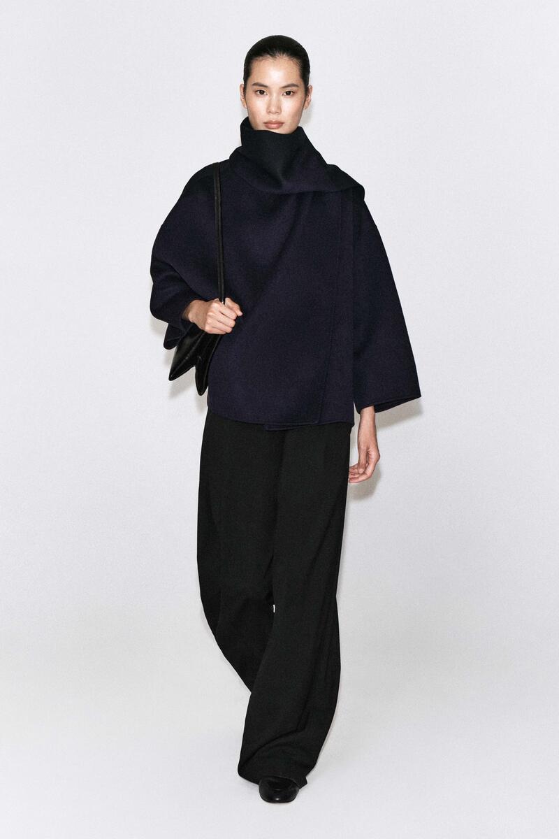 COS ダブルフェイスウールスカーフケープ