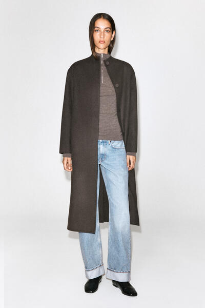 FOLDE CURVED-LEG TURN-UP JEANS