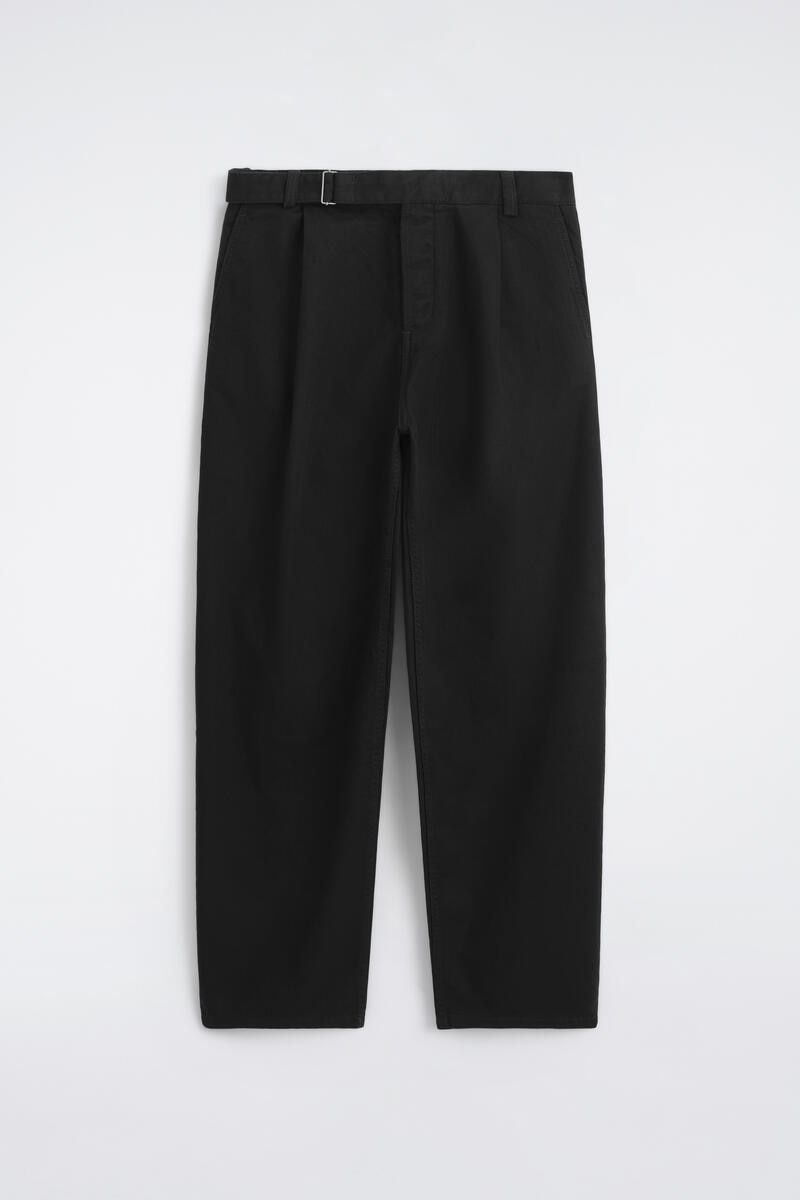 COS バックルデニム リラックスフィット バレルレッグパンツ