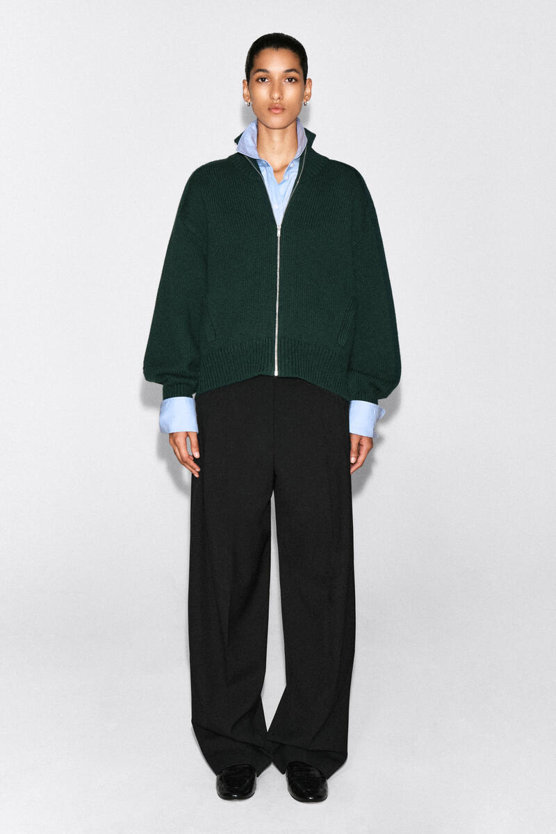 COS ラウンド ウール ファネルネック ジップアップジャケット