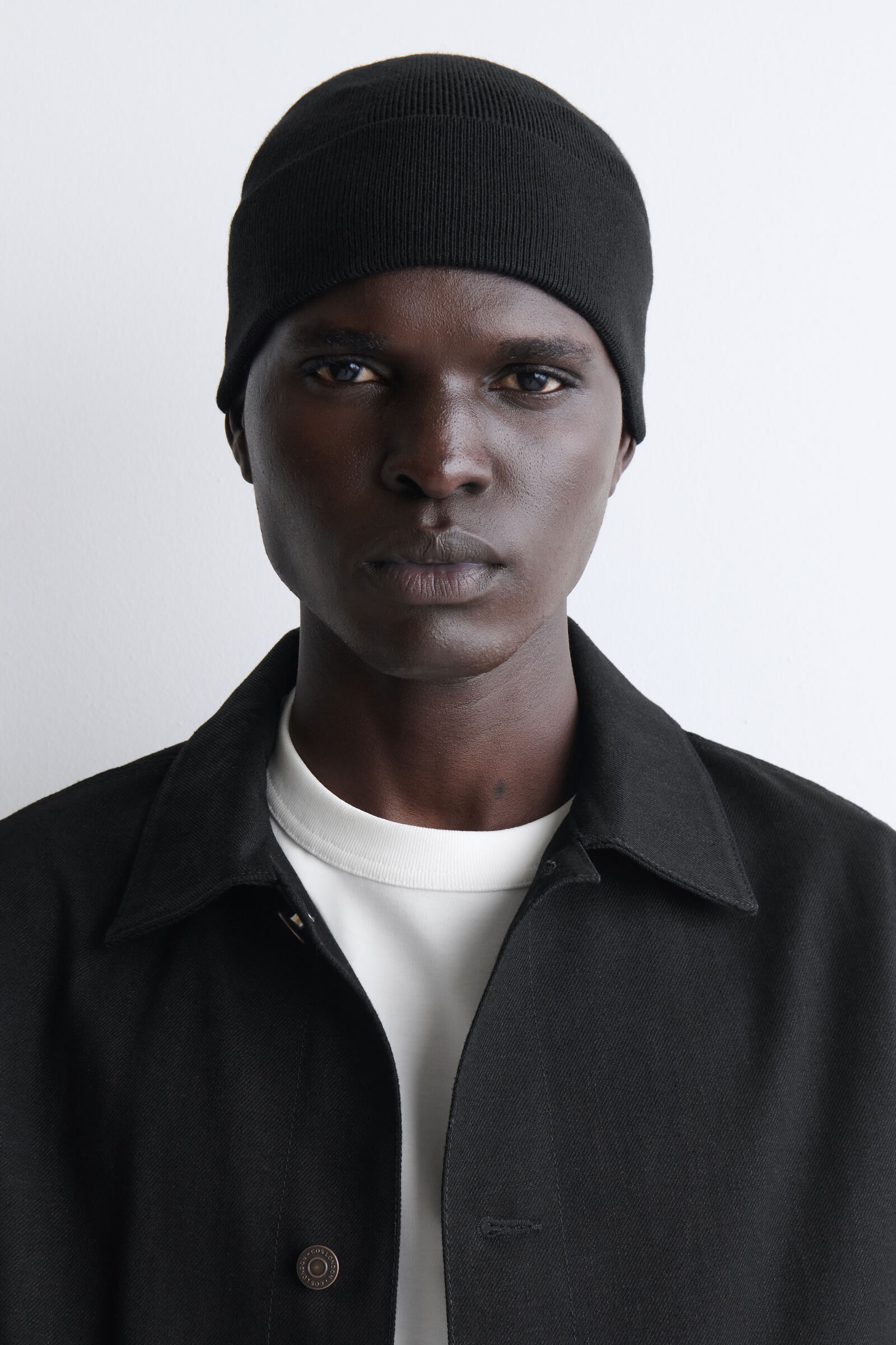 MERINO WOOL BEANIE メリノウールビーニー帽 ブラック｜COS コス 公式