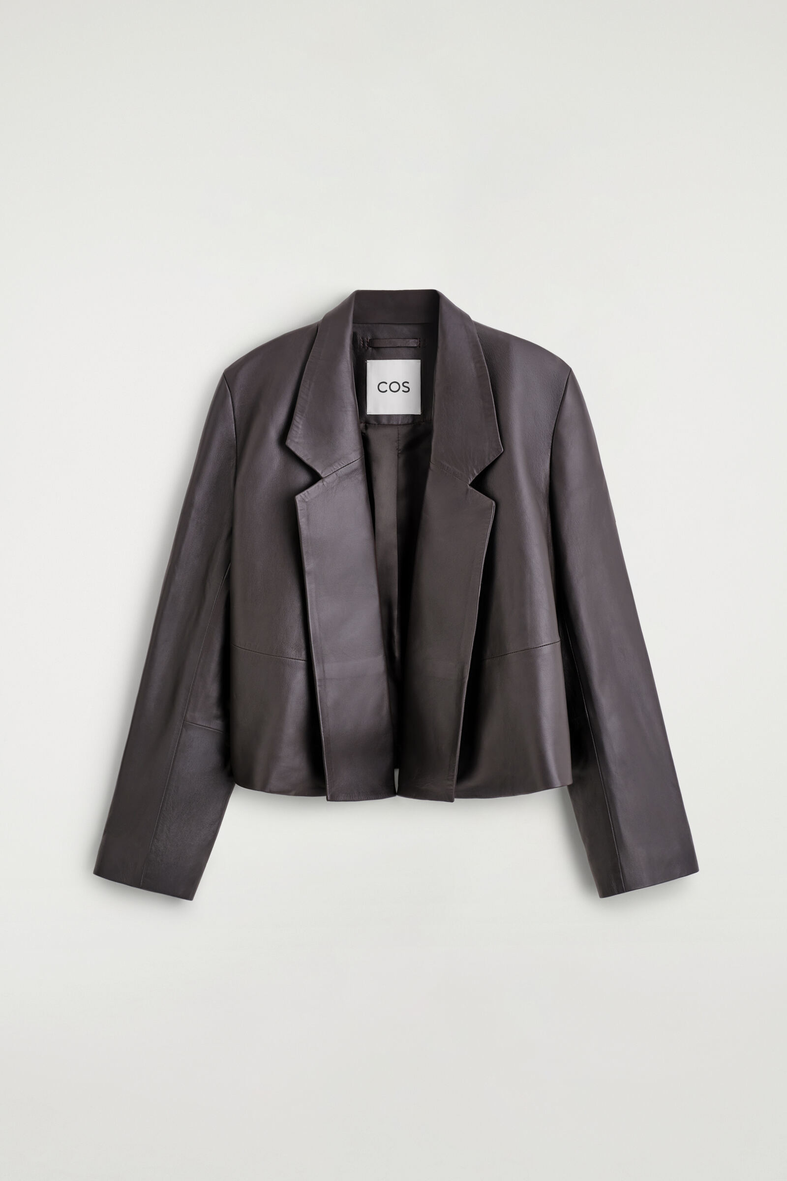 CROPPED LEATHER BLAZER クロップドレザーブレザー MAHOGANY｜COS コス