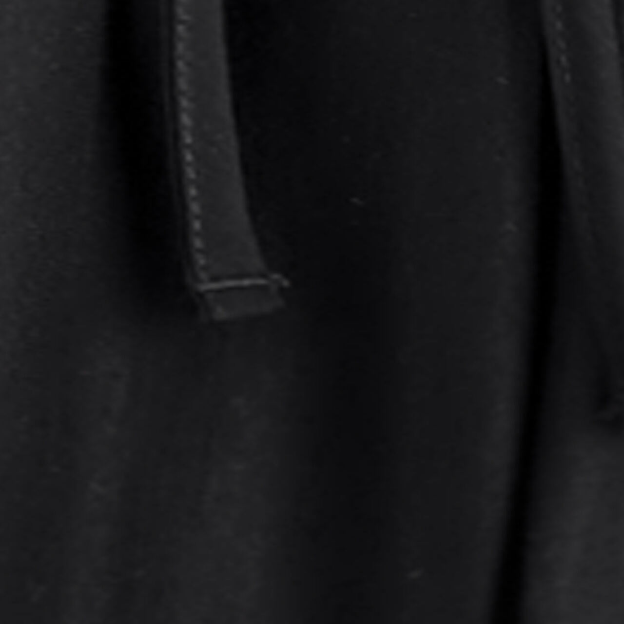 RUCHED-WAIST SHORTSBLACK