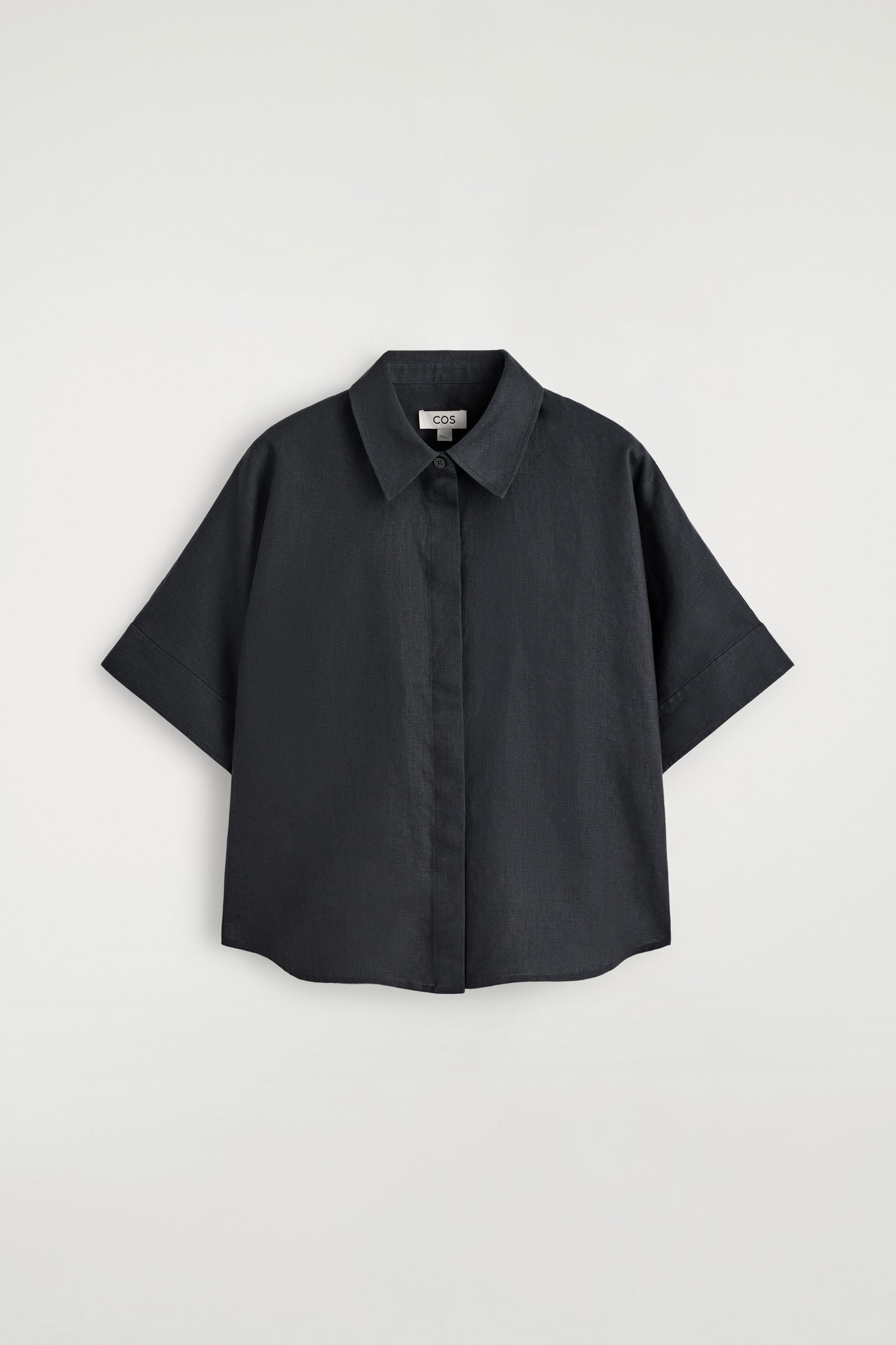 OVERSIZED SHORT-SLEEVED LINEN SHIRTWASHED BLACK