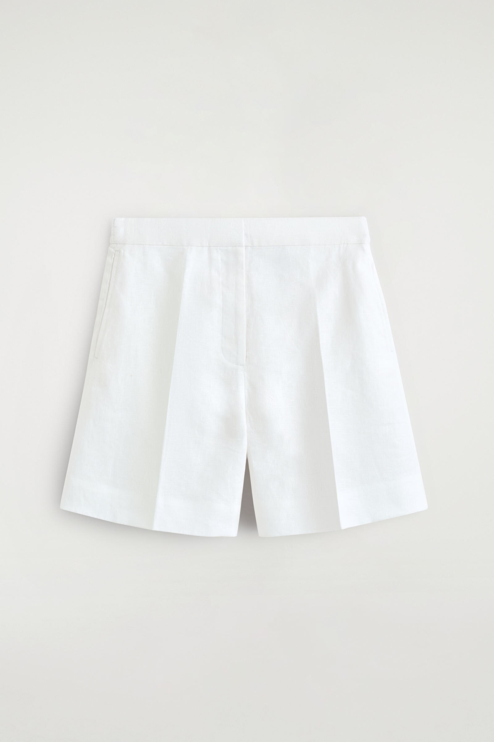 TAILORED ELASTICATED LINEN SHORTSWHITE