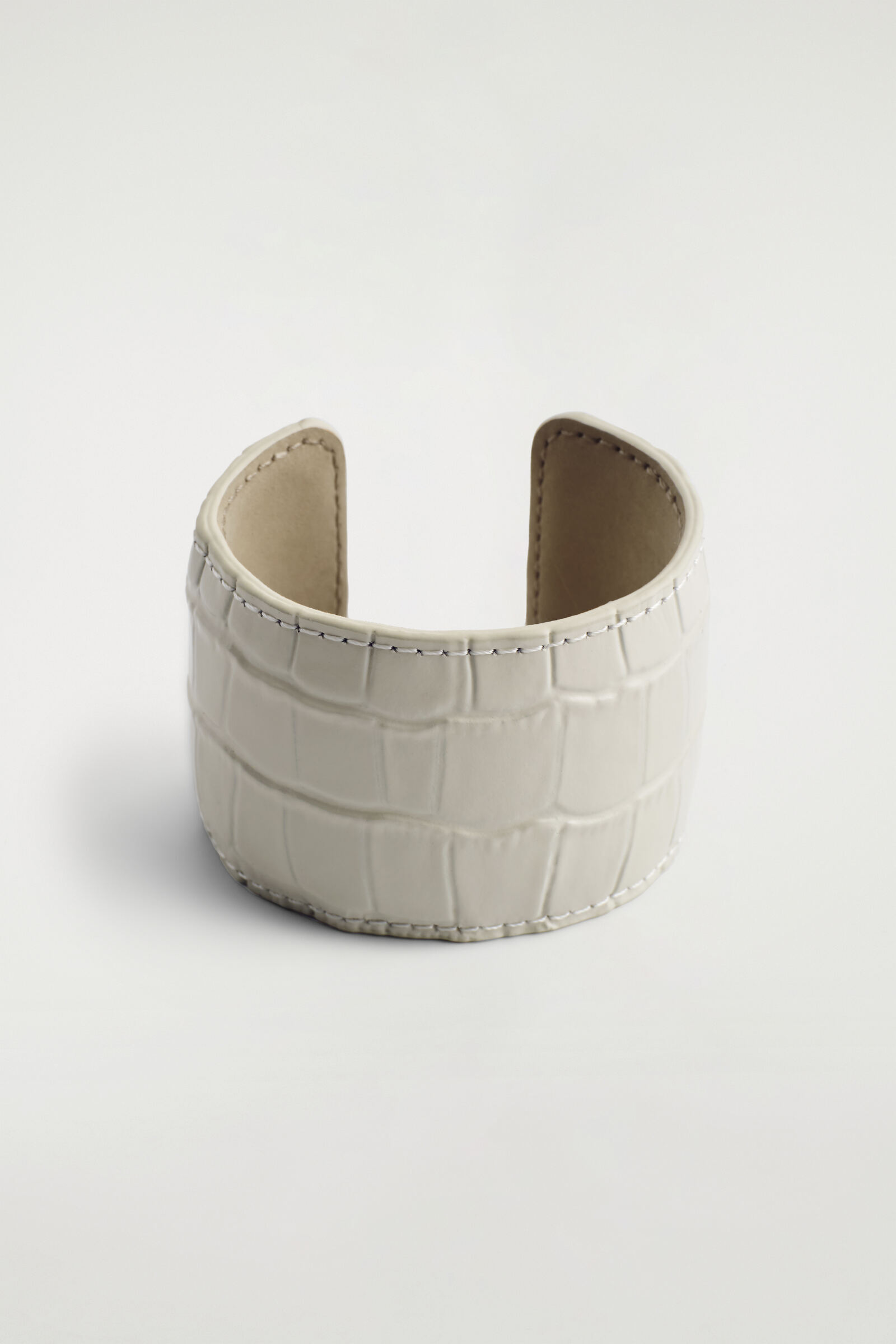 CROC-EFFECT LEATHER CUFFWHITE