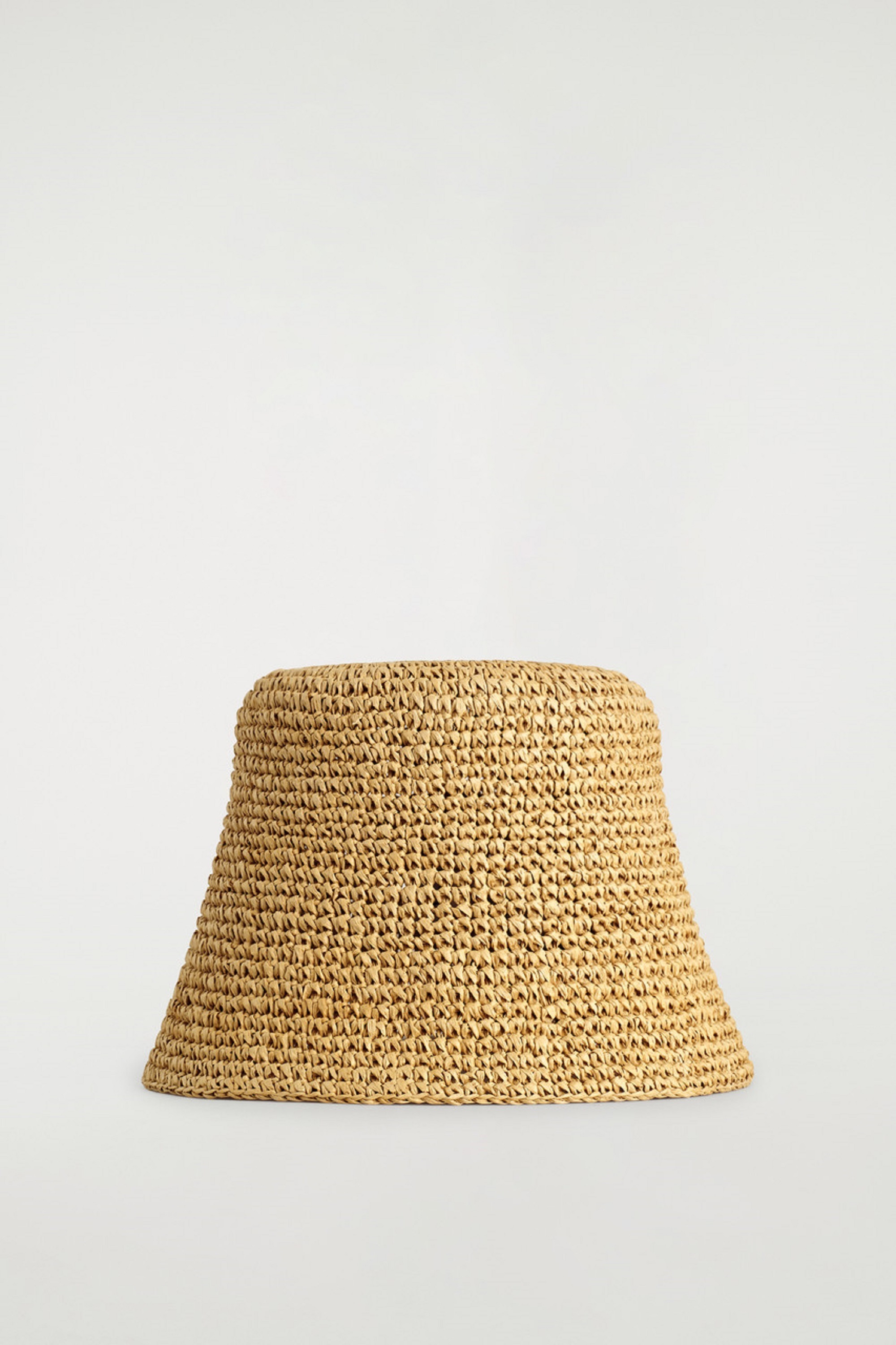 SCULPTED STRAW BUCKET HATBEIGE