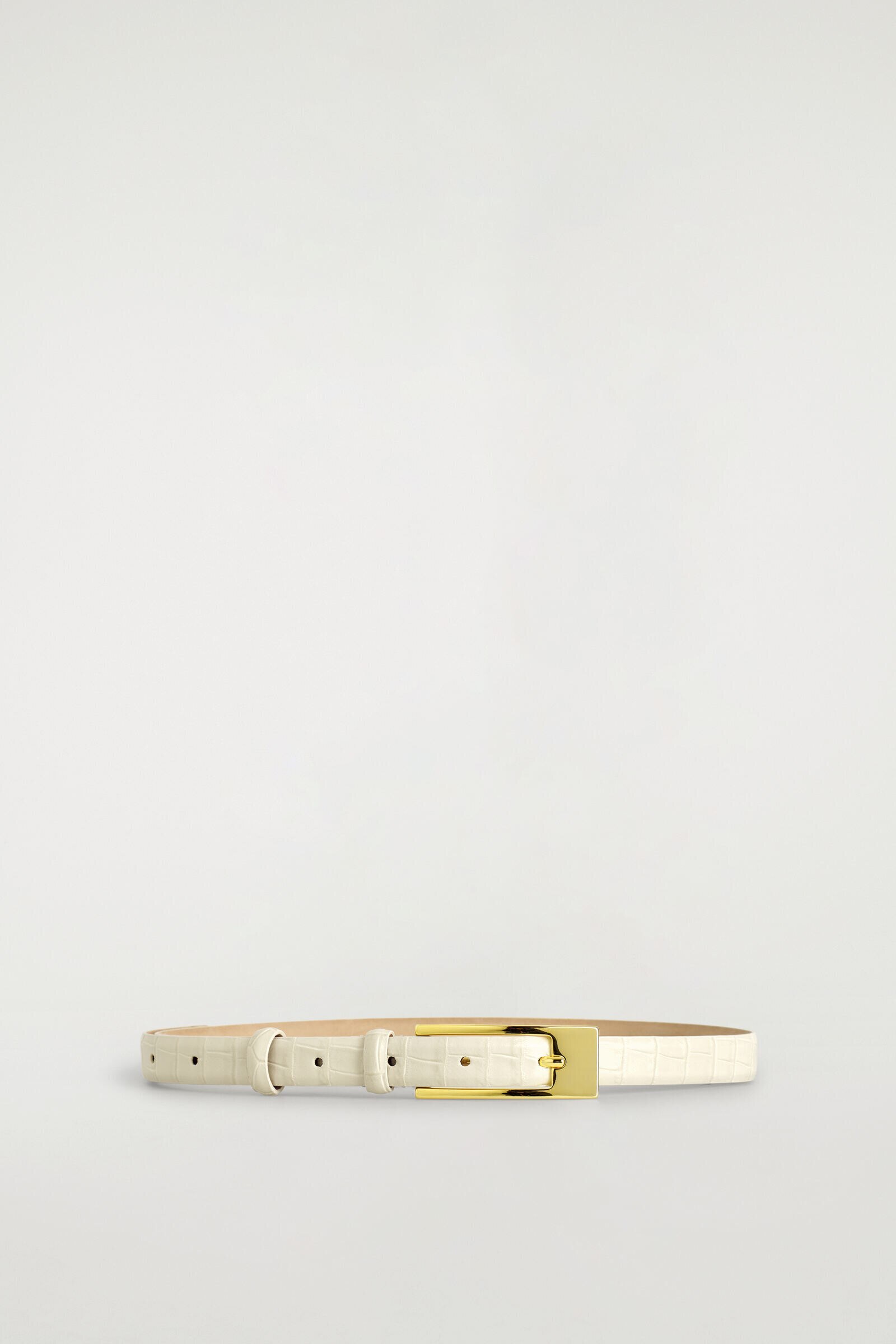 ELONGATED-BUCKLE LEATHER BELTIVORY / CROC EFFECT