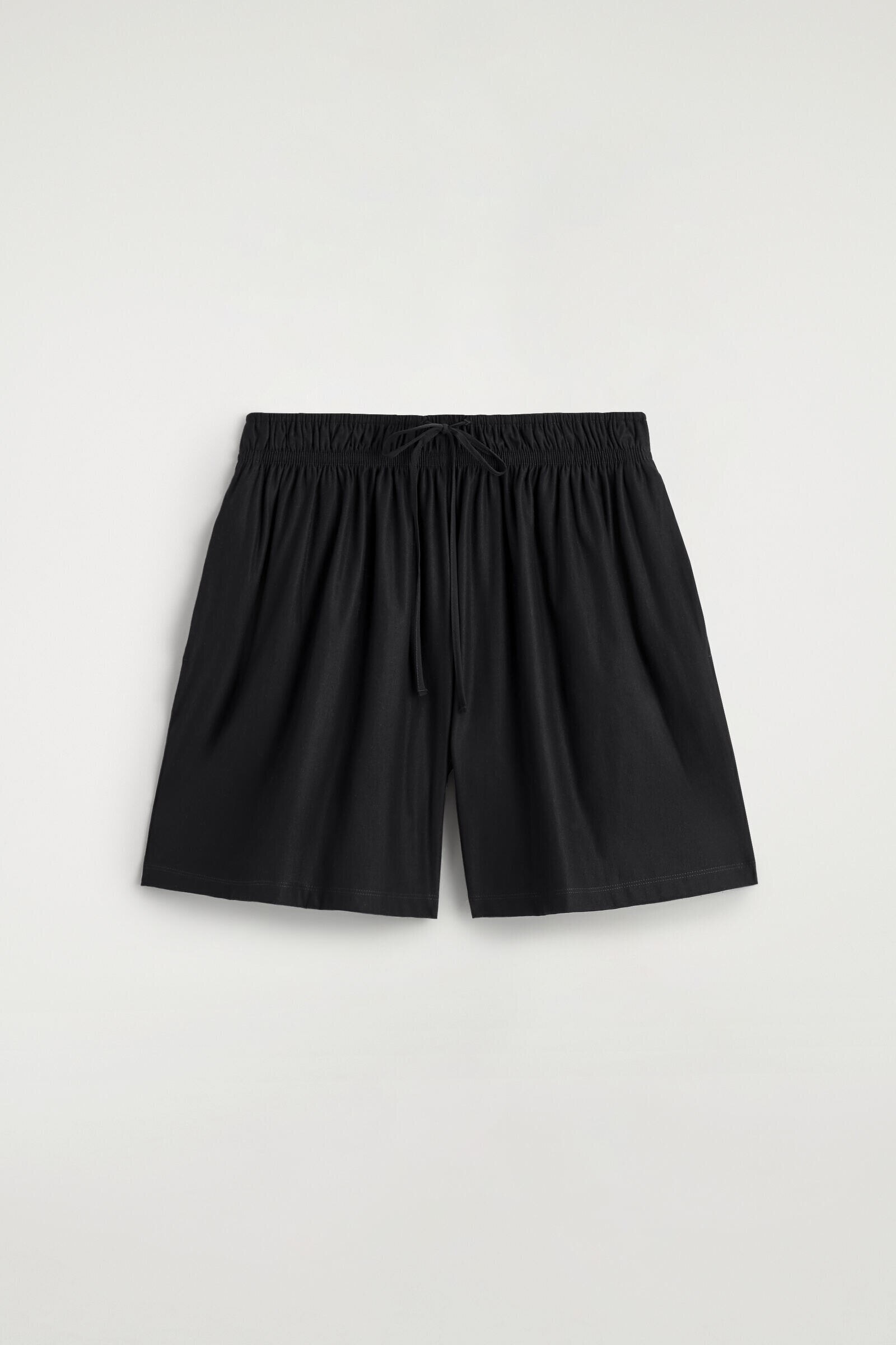 RUCHED-WAIST SHORTSBLACK