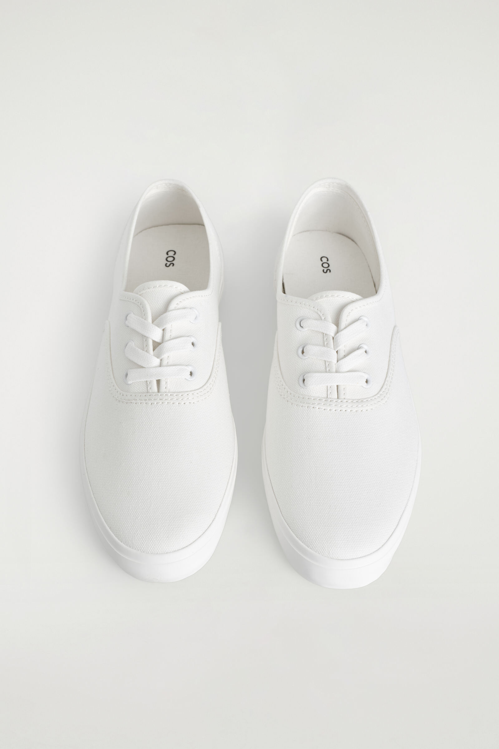 CANVAS PLIMSOLL TRAINERSWHITE