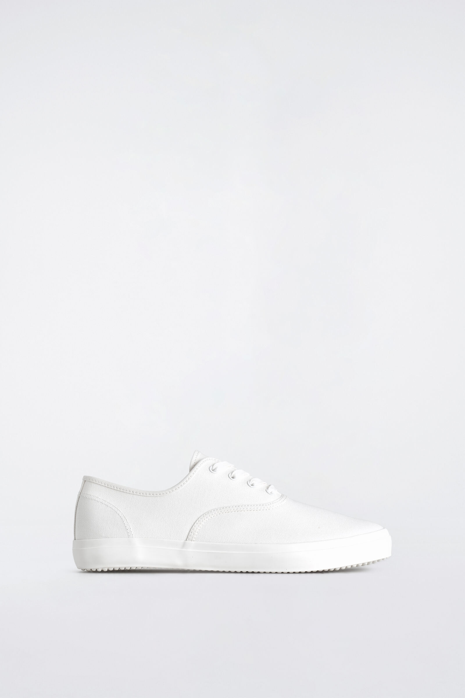 CANVAS PLIMSOLL TRAINERSWHITE
