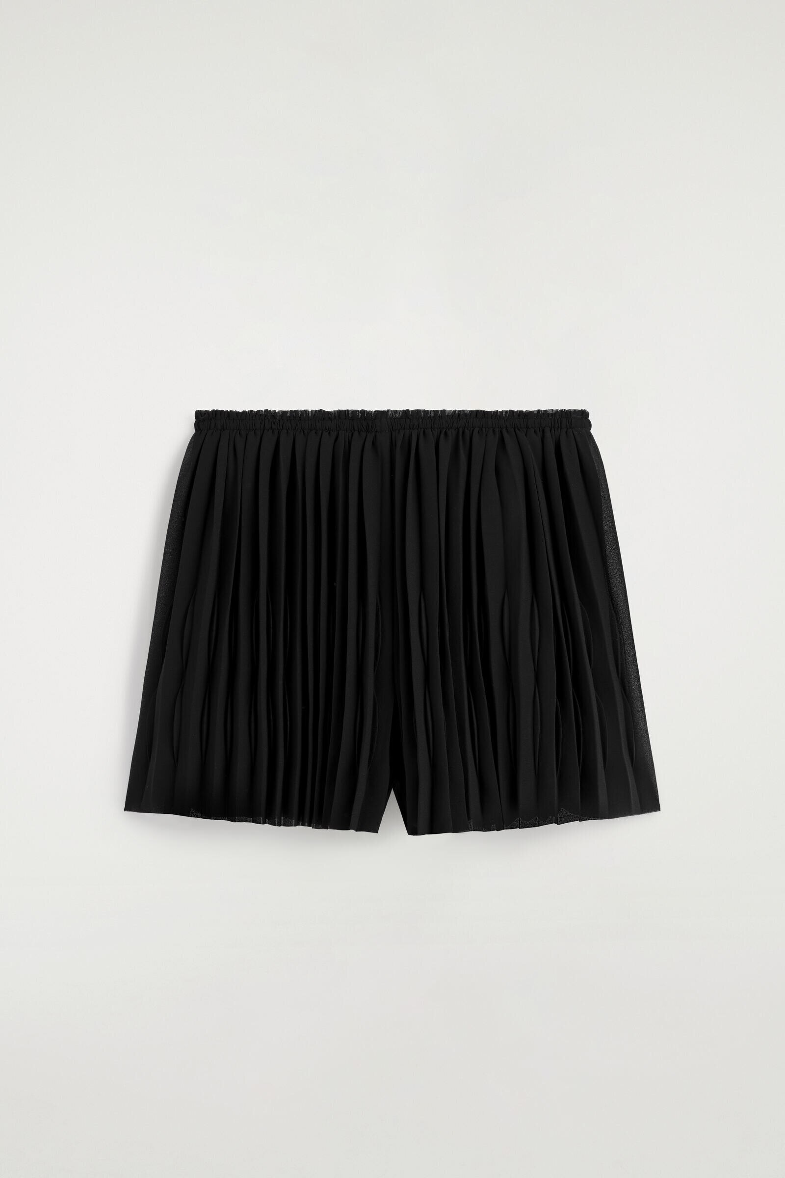PLEATED GEORGETTE SHORTSBLACK
