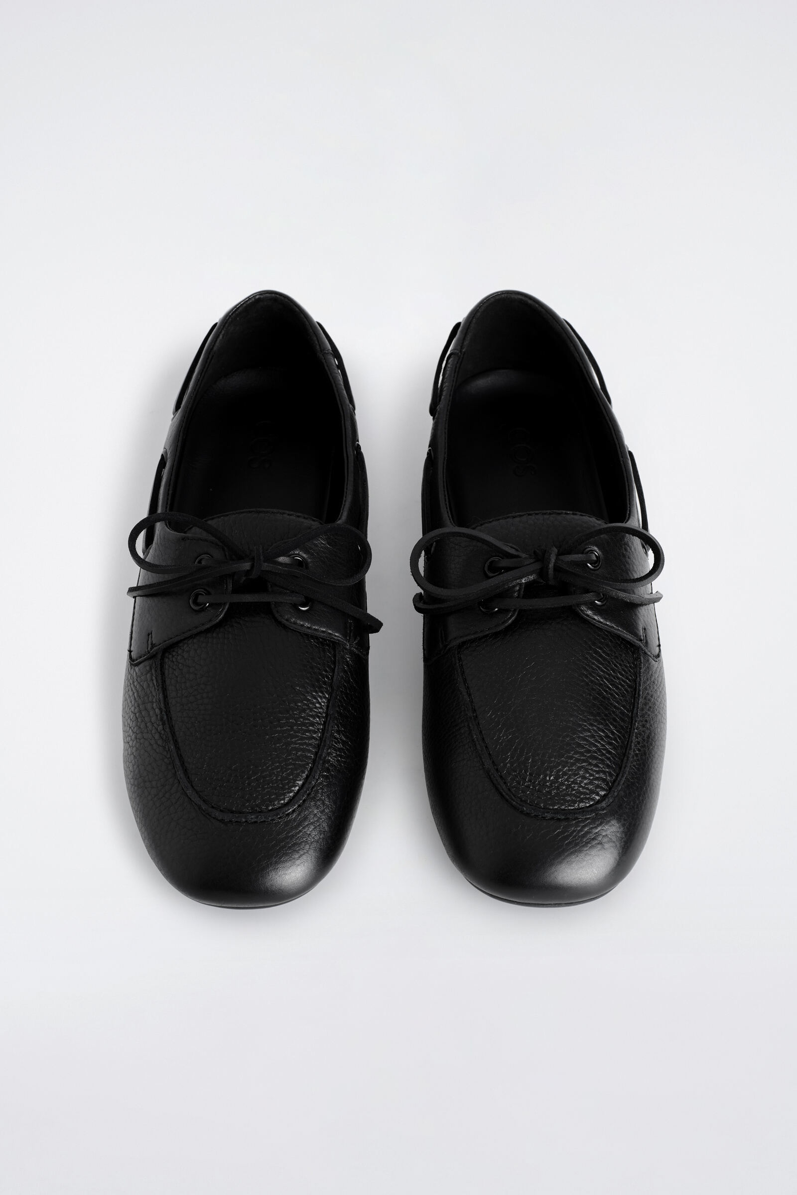 LEATHER MOCCASIN DRIVING SHOESBLACK