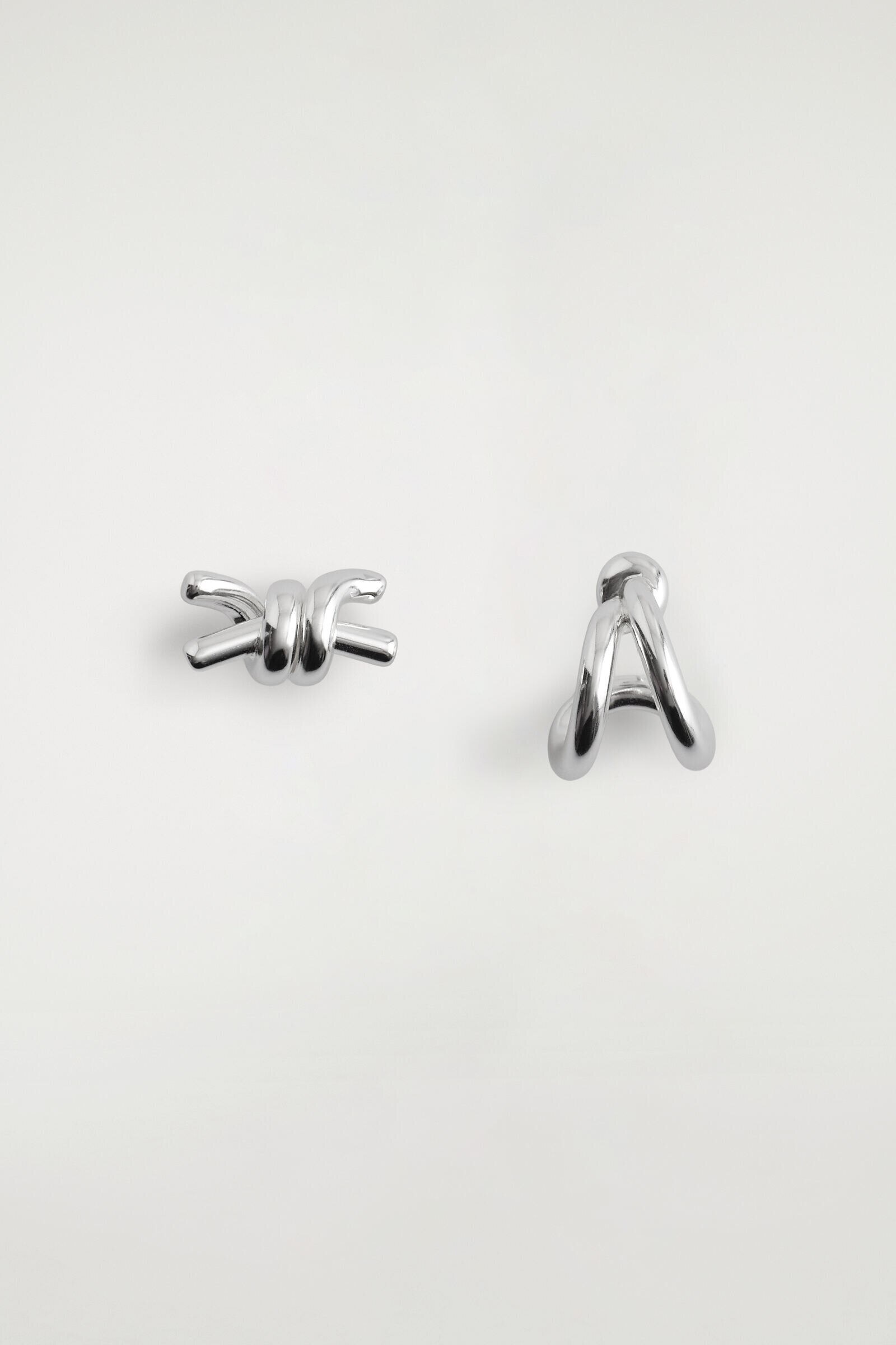 MISMATCHED KNOTTED EARRINGSSILVER