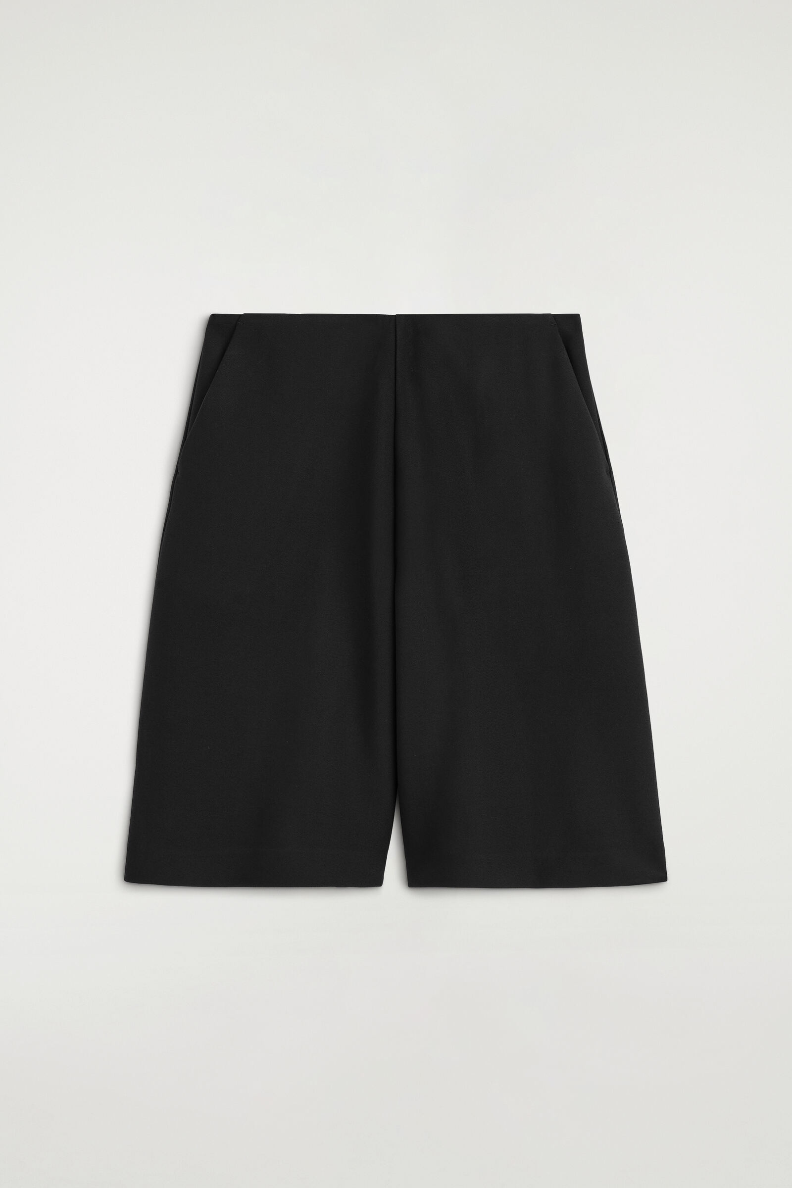 CREPE WIDE-LEG SHORTSBLACK