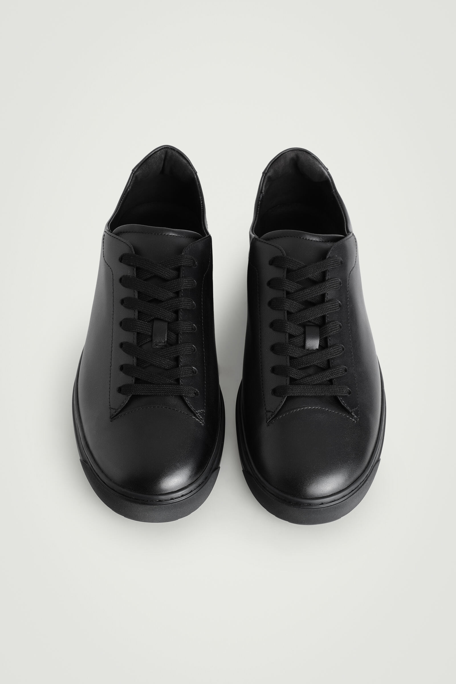 LEATHER TRAINERSBLACK