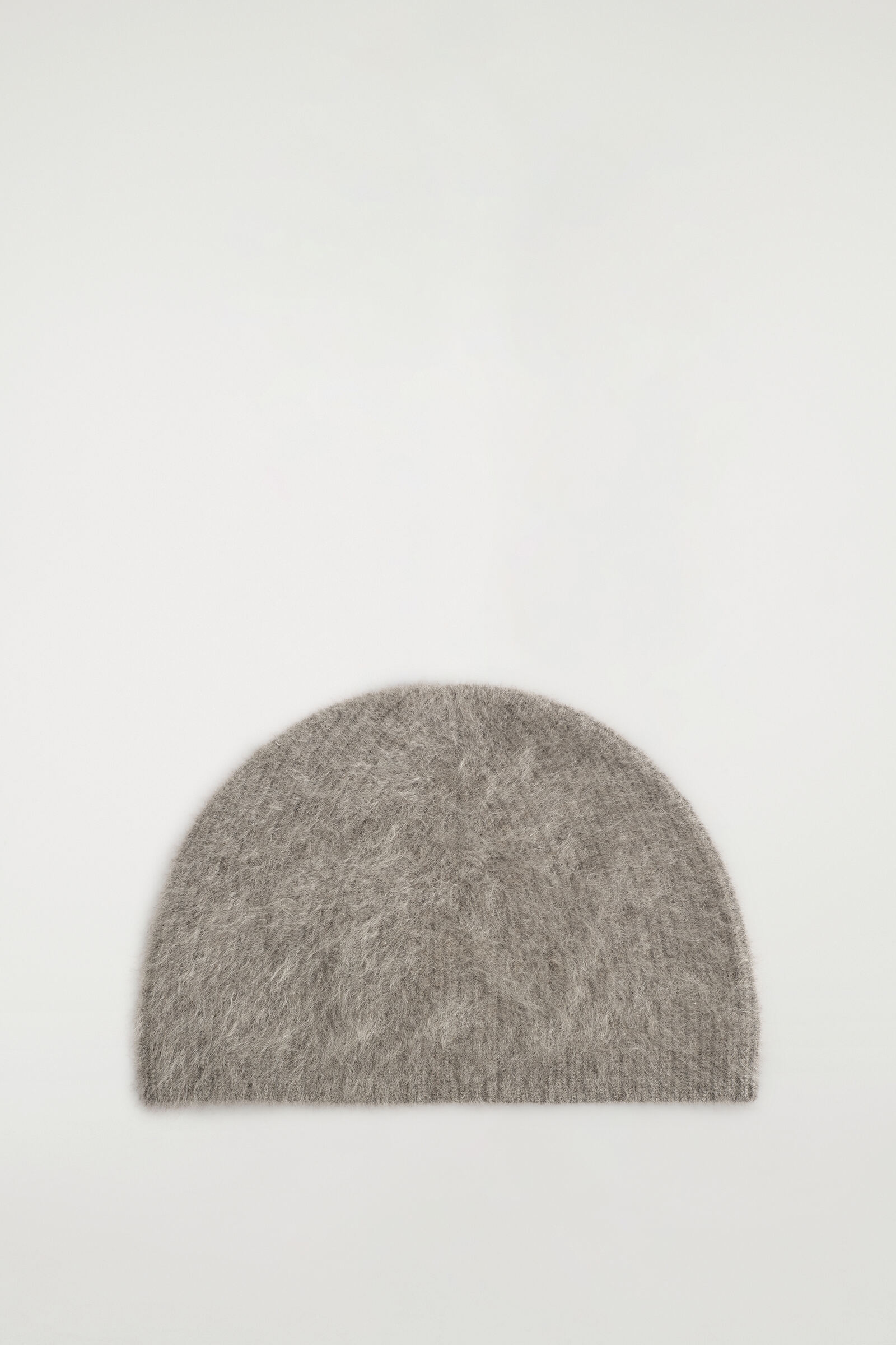 BRUSHED-CASHMERE BEANIEBEIGE