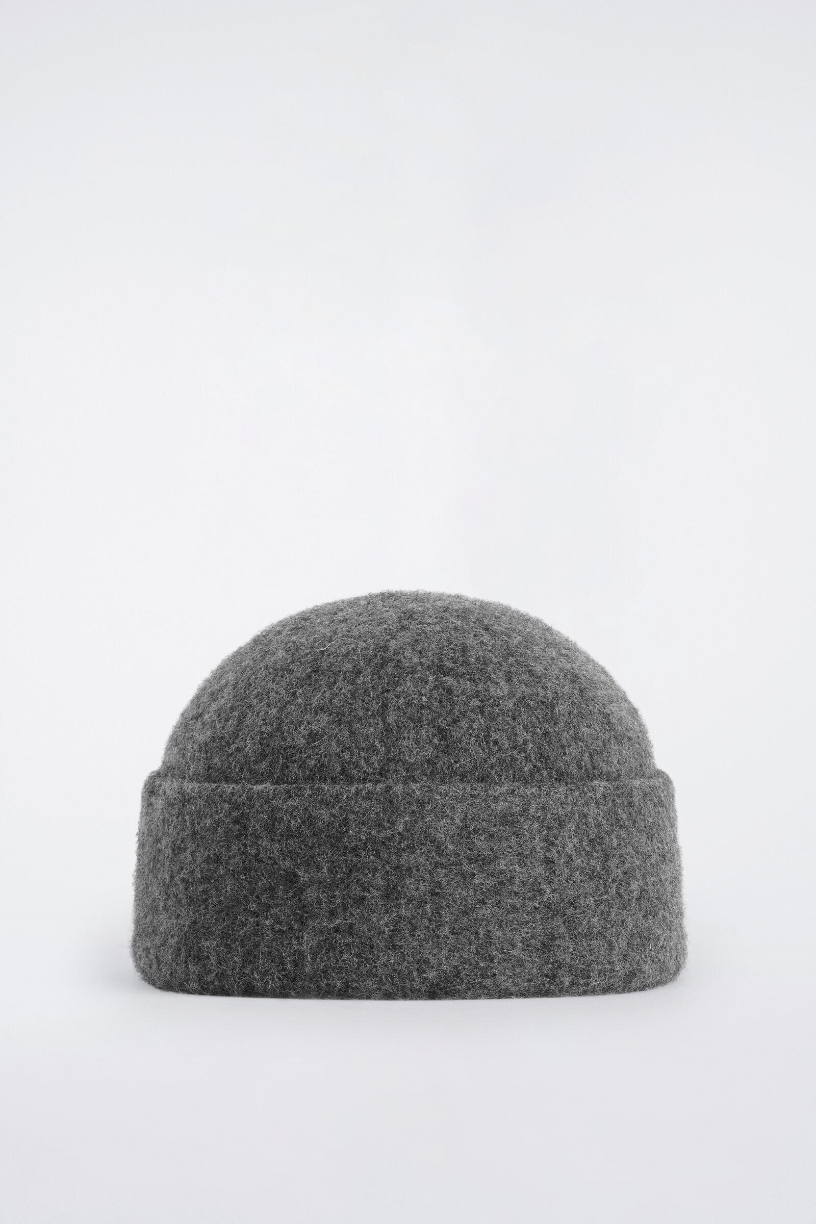 FELTED WOOL BEANIEGREY MÉLANGE