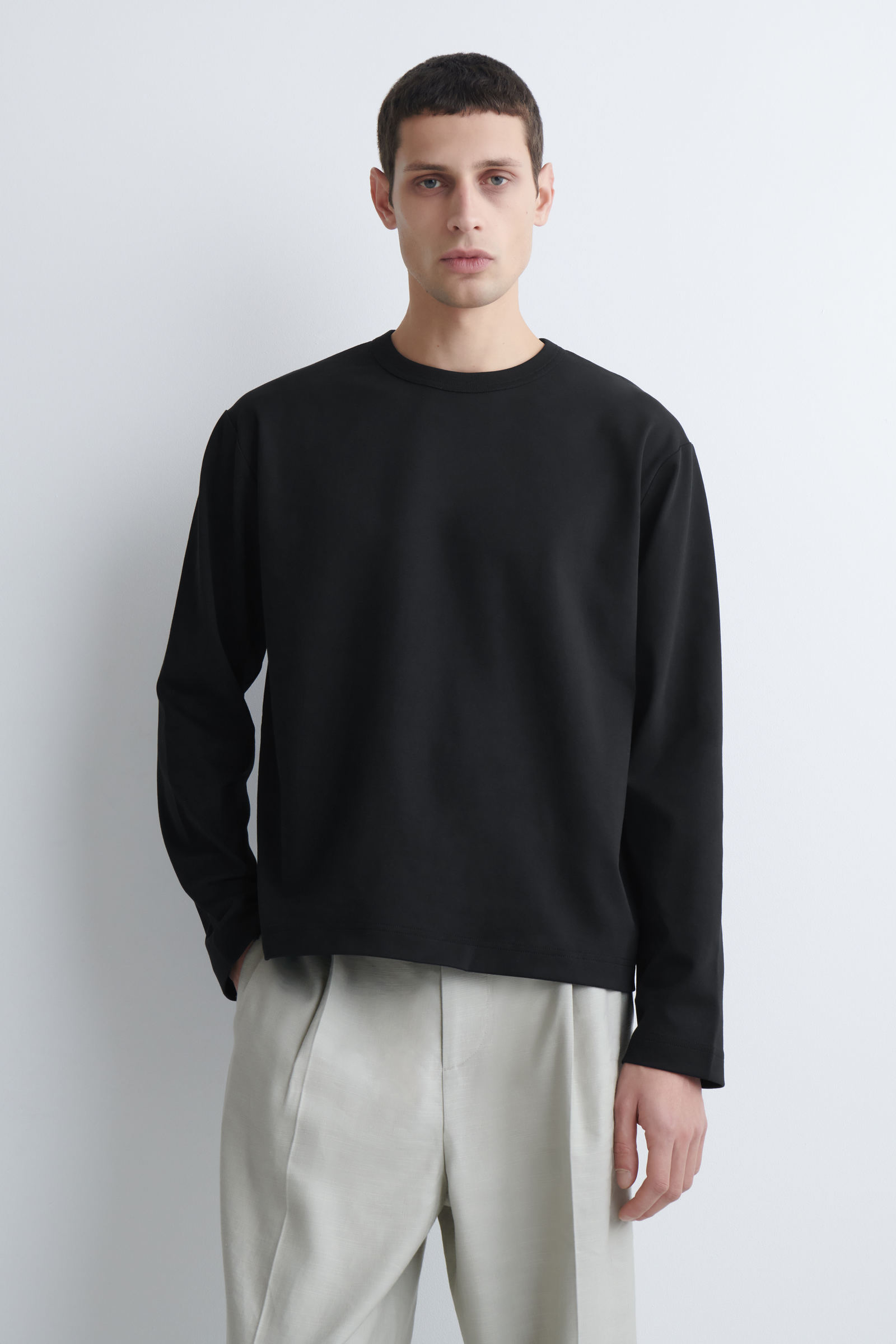 RELAXED JERSEY INTERLOCK LONG-SLEEVED T-SHIRTBLACK