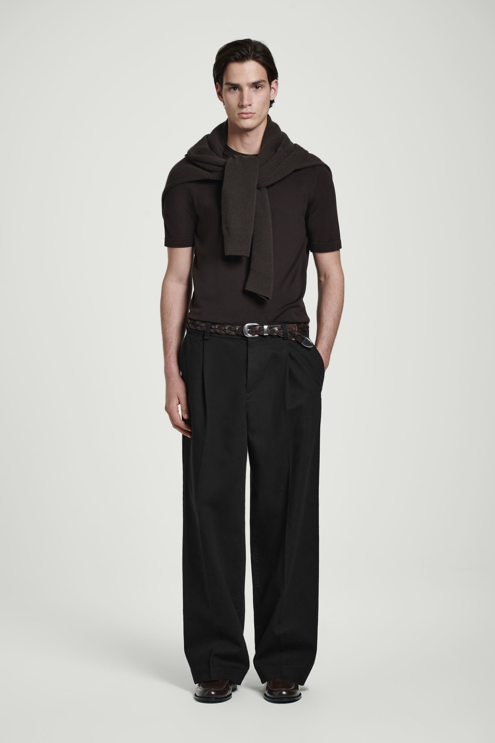 PLEATED RELAXED-FIT WIDE-LEG DENIM TROUSERSBLACK