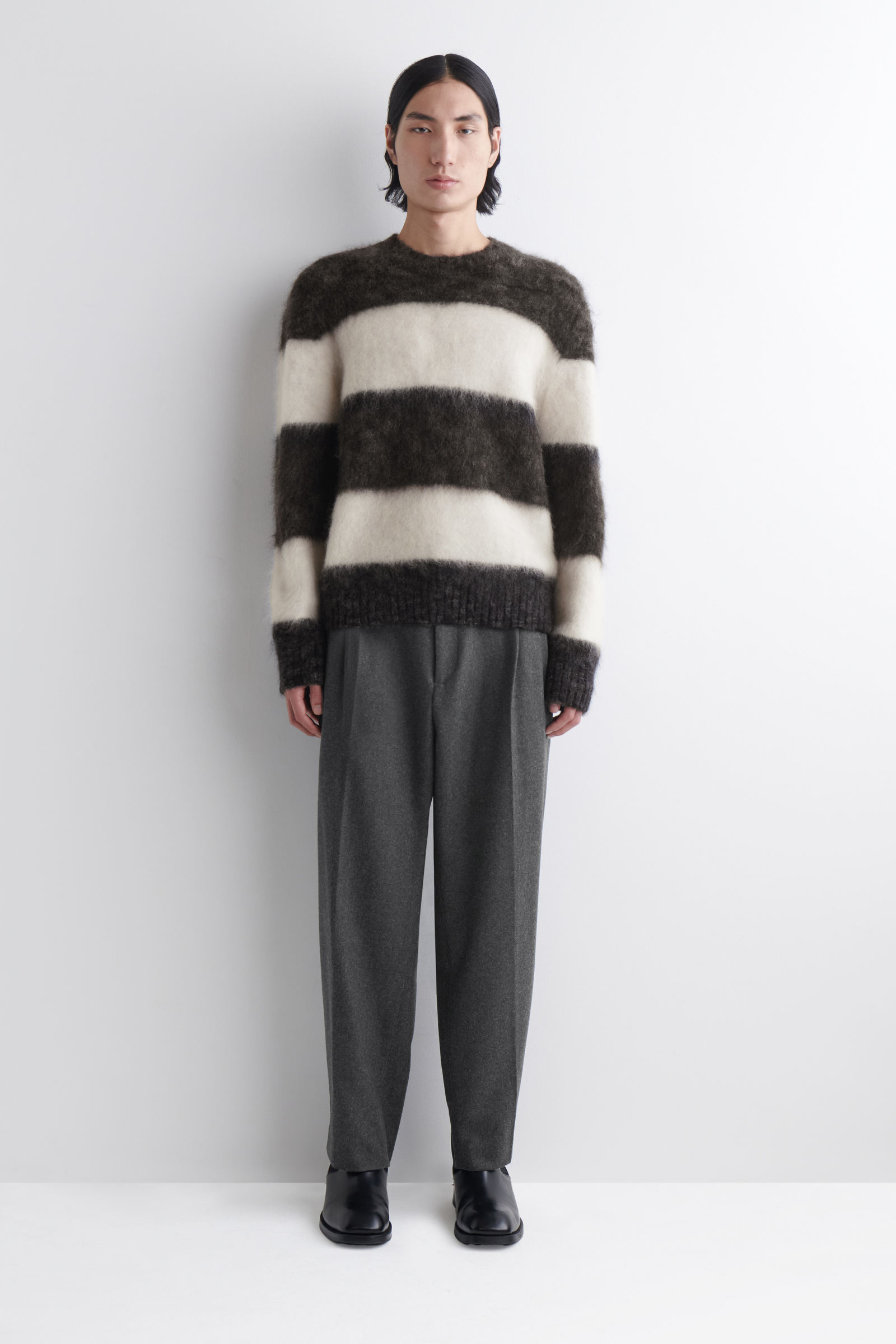 PLEATED WOOL RELAXED-FIT STRAIGHT-LEG TROUSERSCHARCOAL MÉLANGE