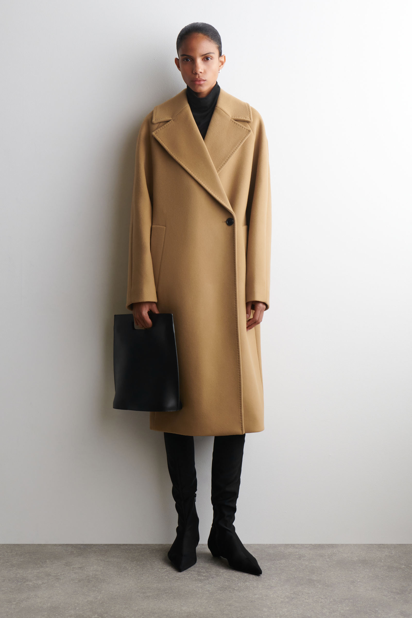 OVERSIZED DOUBLE-BREASTED WOOL LONG COATCAMEL