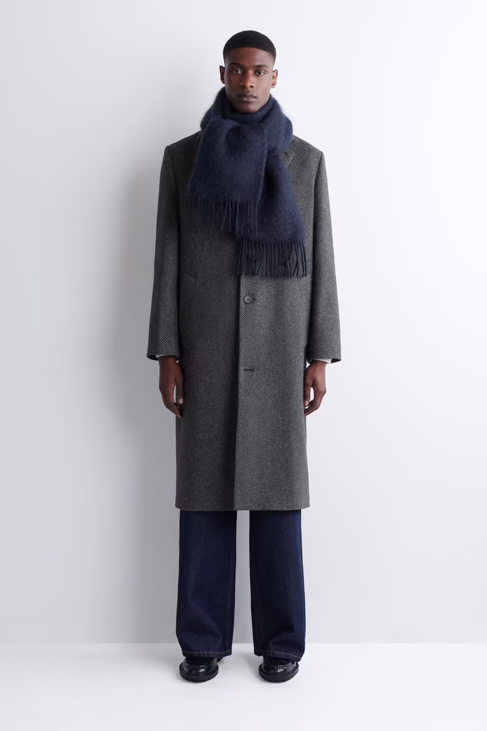 FRINGED MOHAIR SCARFNAVY
